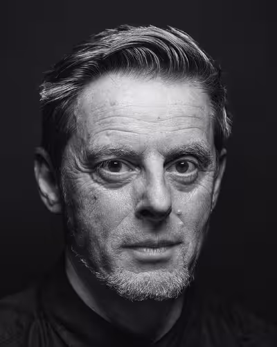 Portrait of Vic Lee taken at beyond tellerrand in Berlin 2022 by Norman Posselt