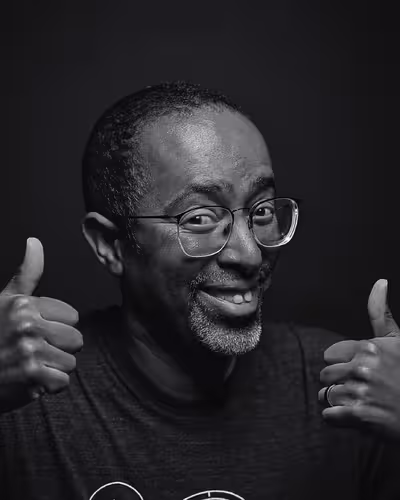 Portrait of David Thomas taken at beyond tellerrand in Berlin 2022 by Norman Posselt