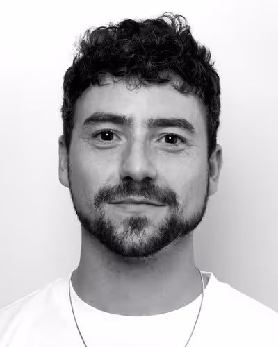 Portrait of Guillaume Kurkdjian taken at beyond tellerrand in Berlin 2023 by Norman Posselt