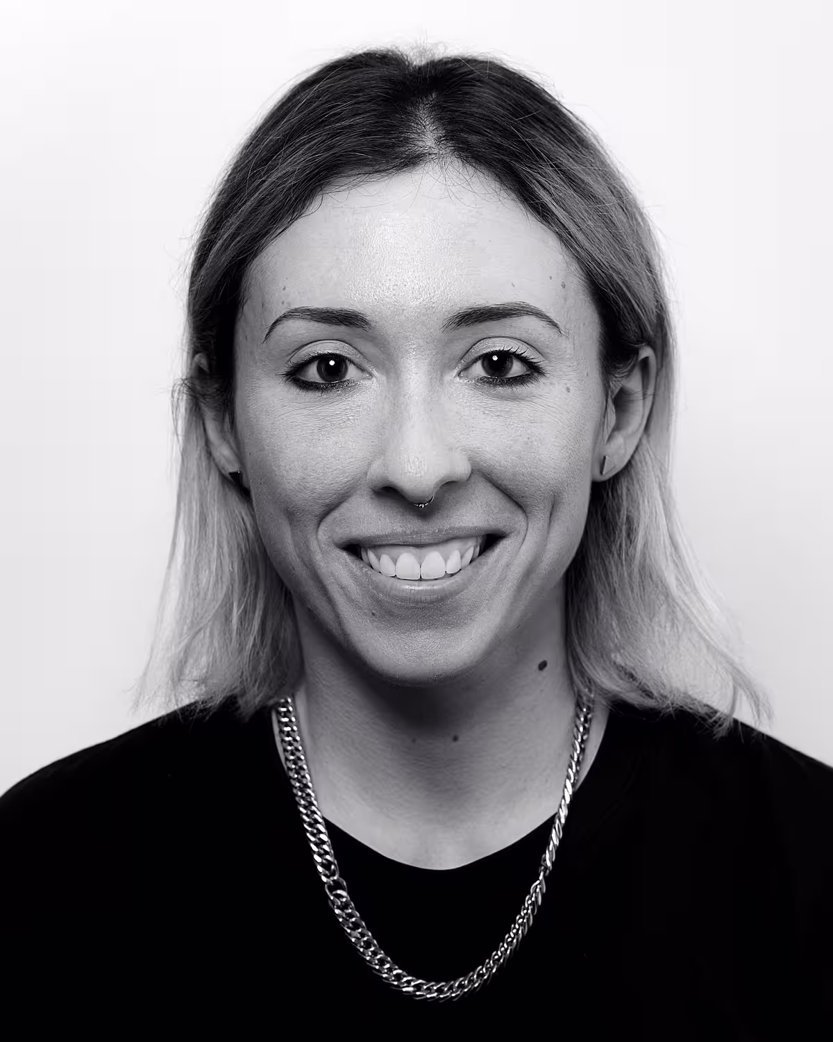 Portrait of Charlie Gerard taken at beyond tellerrand in Berlin 2023 by Norman Posselt