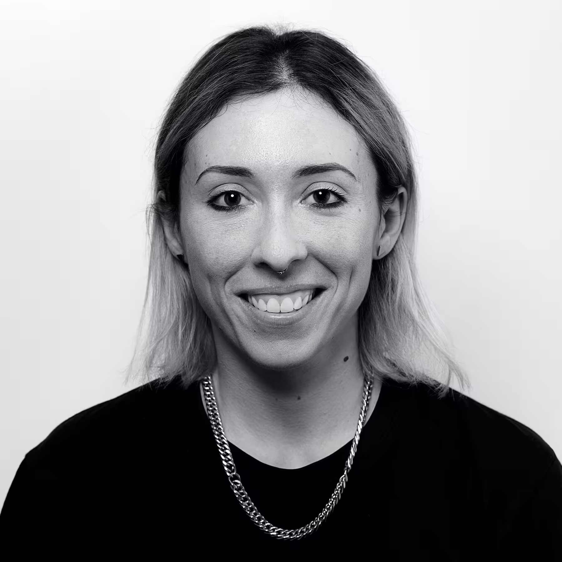 Portrait of Charlie Gerard taken at beyond tellerrand in Berlin 2023 by Norman Posselt