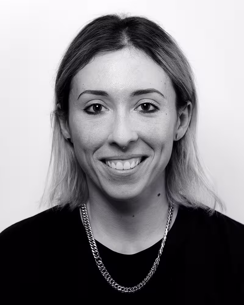 Portrait of Charlie Gerard taken at beyond tellerrand in Berlin 2023 by Norman Posselt