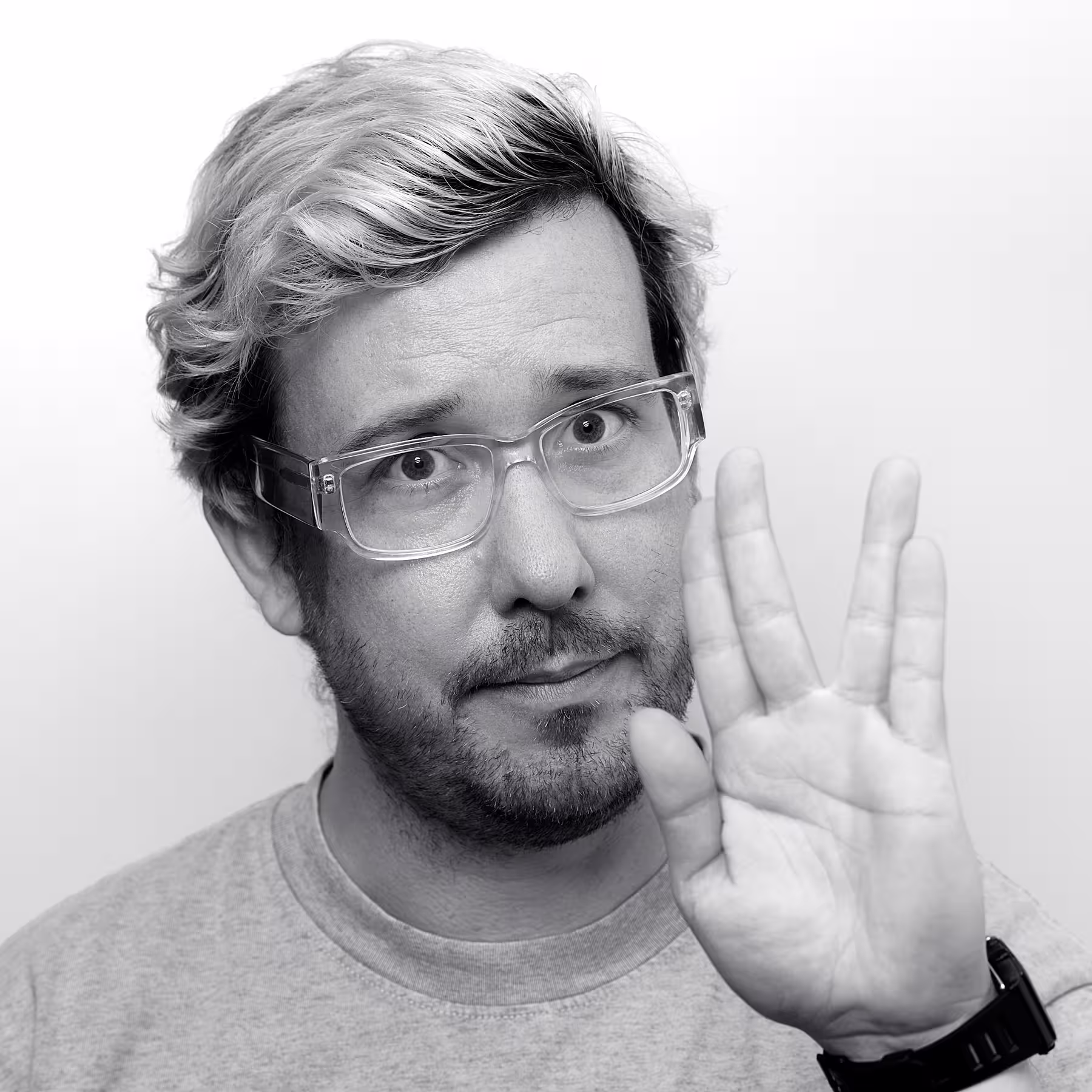 Portrait of Joel Gethin Lewis taken at beyond tellerrand in Berlin 2023 by Norman Posselt