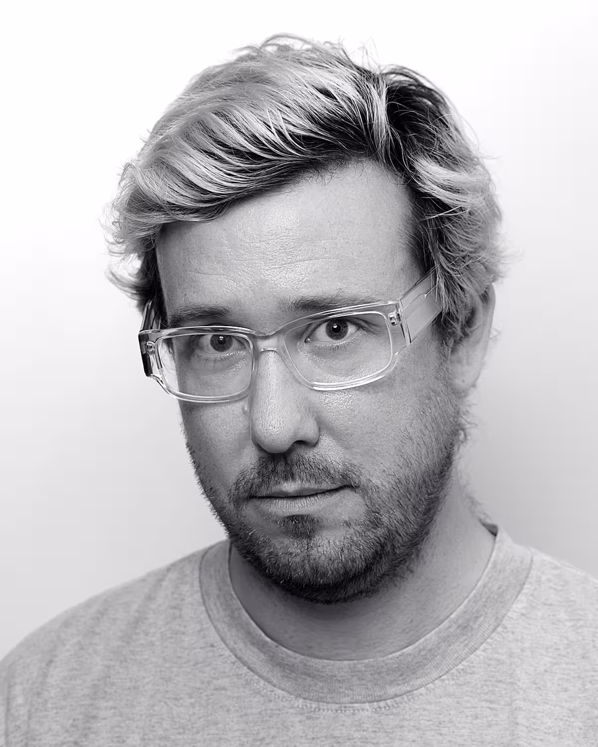 Portrait of Joel Gethin Lewis taken at beyond tellerrand in Berlin 2023 by Norman Posselt