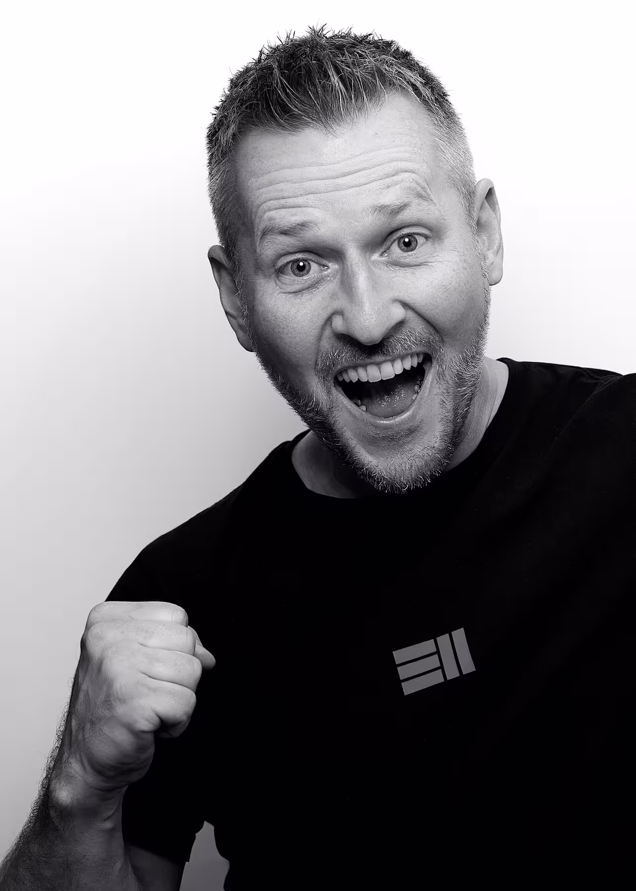 Portrait of Robert Hranitzky taken at beyond tellerrand in Berlin 2023 by Norman Posselt