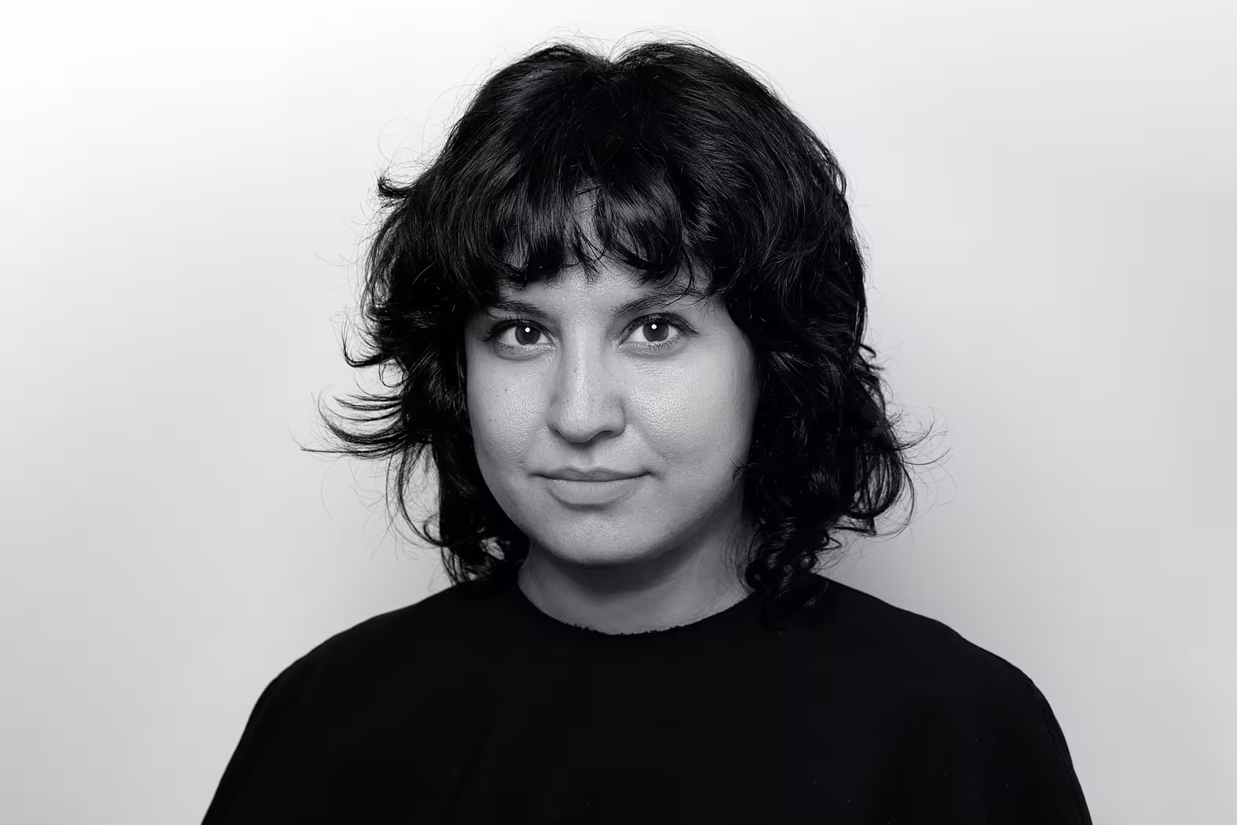 Portrait of Yasaman Sheri taken at beyond tellerrand in Berlin 2023 by Norman Posselt