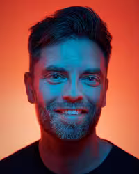 Portrait of Craig Black taken at beyond tellerrand in Berlin 2024 by Norman Posselt