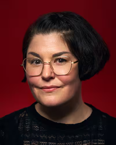 Portrait of Astrid Bin taken at beyond tellerrand in Berlin 2025 by Norman Posselt