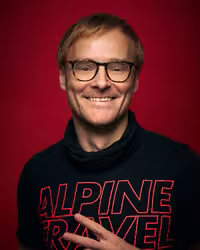 Portrait of Thorsten Jonas taken at beyond tellerrand in Berlin 2025 by Norman Posselt