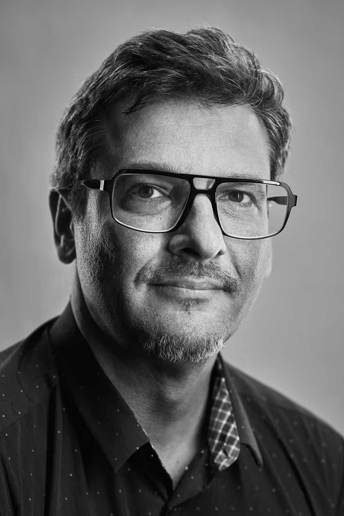 Portrait of David Delgado taken at beyond tellerrand in Düsseldorf 2019 by Norman Posselt