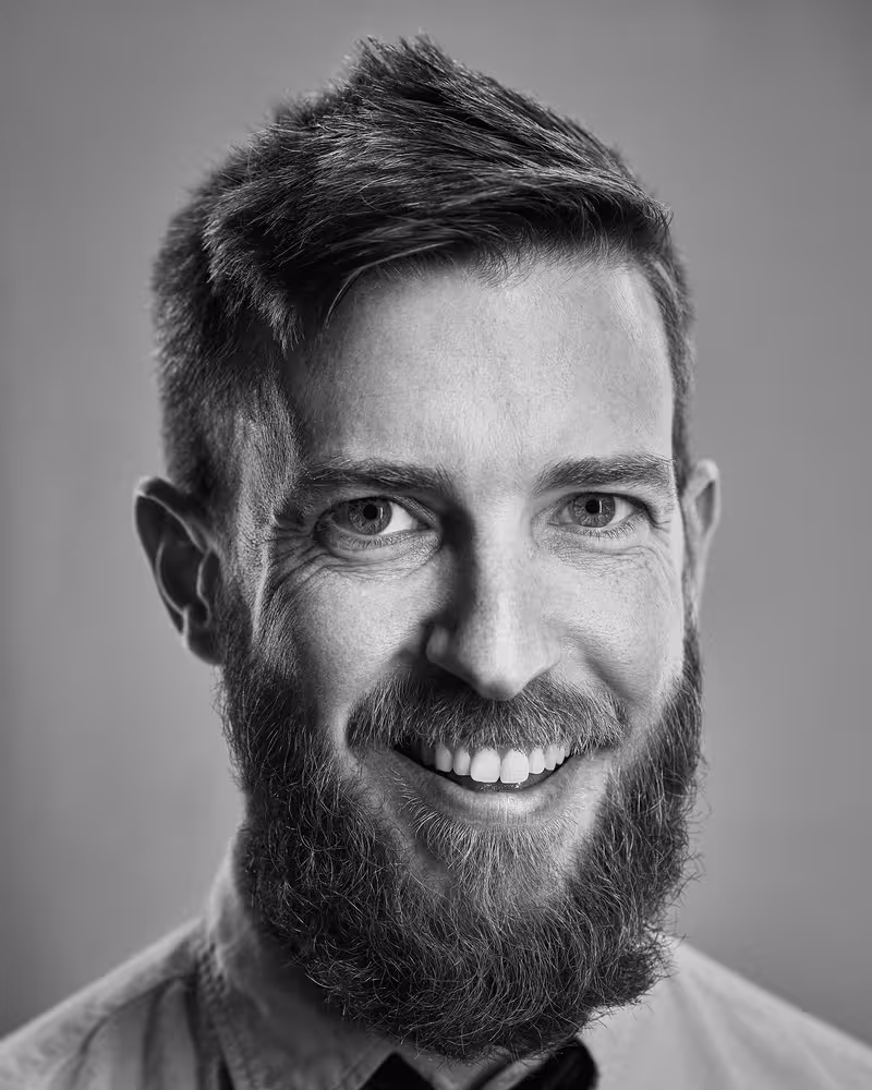 Portrait of Zach Leatherman taken at beyond tellerrand in Düsseldorf 2019 by Norman Posselt