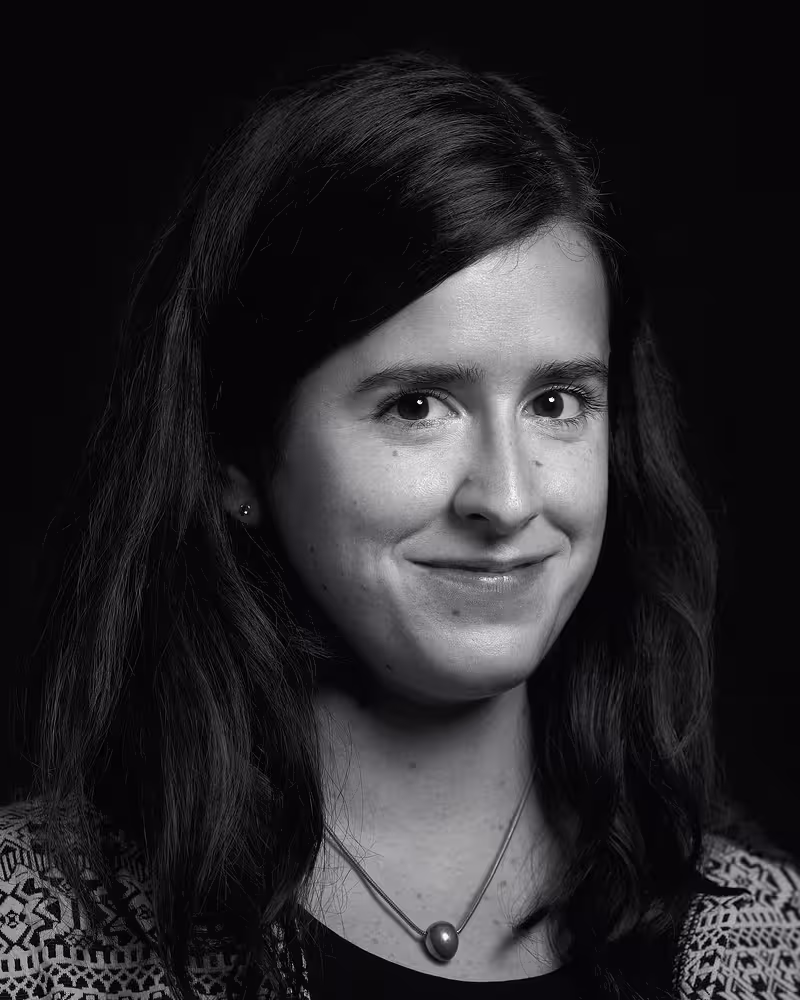 Portrait of Júlia Racskó taken at beyond tellerrand in Düsseldorf 2021 by Norman Posselt