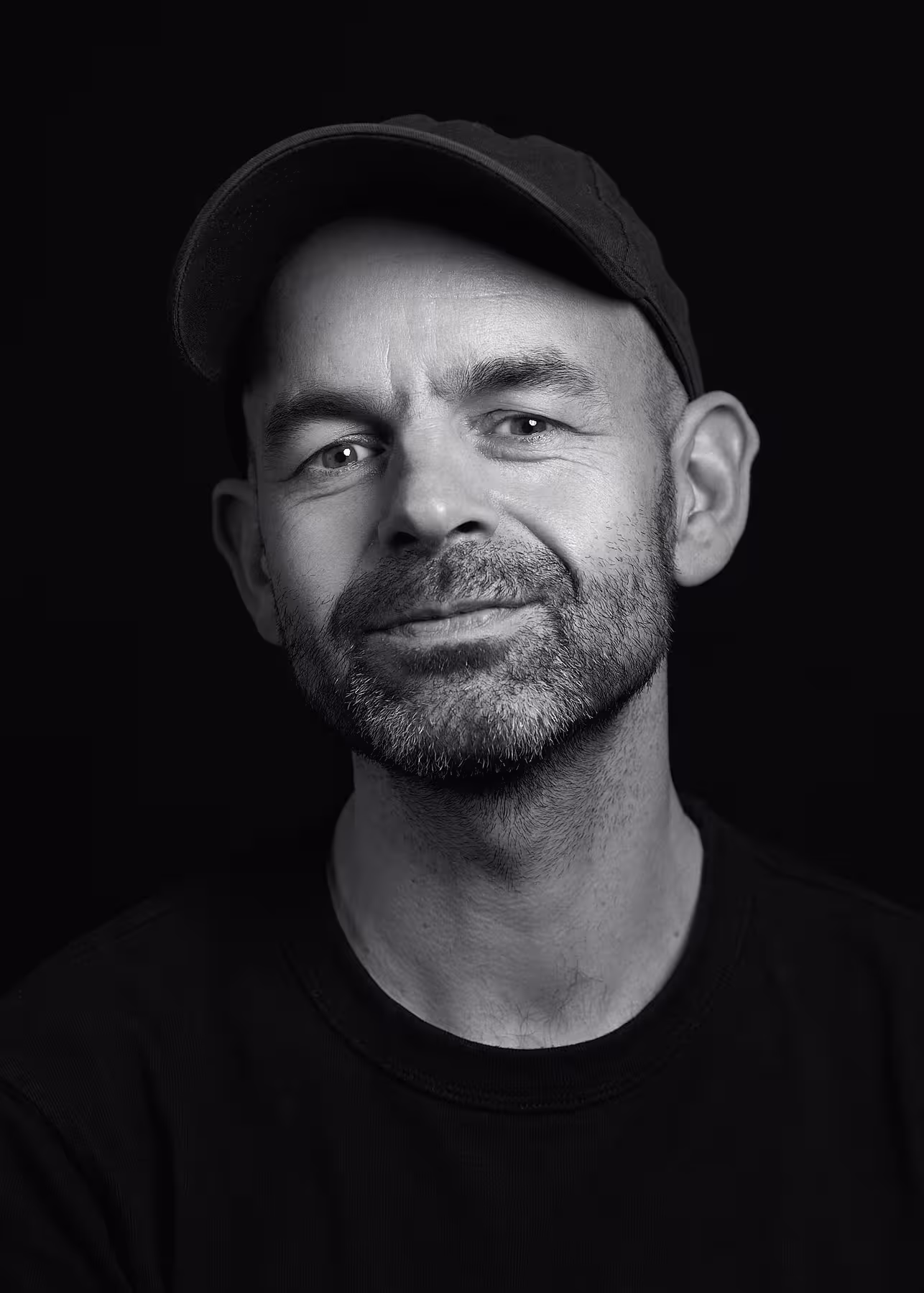 Portrait of Rob Draper taken at beyond tellerrand in Düsseldorf 2021 by Norman Posselt
