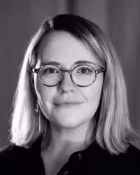 Portrait of Geri Coady taken at beyond tellerrand in Düsseldorf 2022 by Norman Posselt