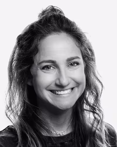 Portrait of Emily Anhalt taken at beyond tellerrand in Düsseldorf 2023 by Norman Posselt