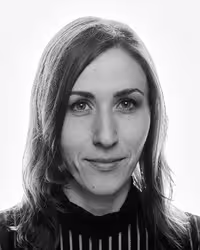 Portrait of Natalya Shelburne taken at beyond tellerrand in Düsseldorf 2024 by Norman Posselt