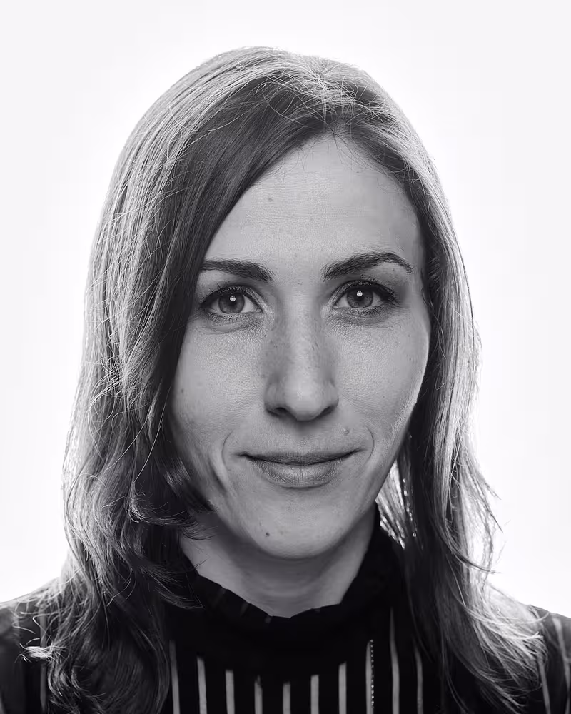 Portrait of Natalya Shelburne taken at beyond tellerrand in Düsseldorf 2024 by Norman Posselt