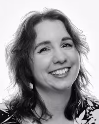 Portrait of Laura Kalbag taken at beyond tellerrand in Düsseldorf 2024 by Norman Posselt