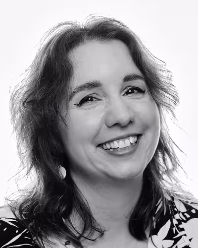 Portrait of Laura Kalbag taken at beyond tellerrand in Düsseldorf 2024 by Norman Posselt