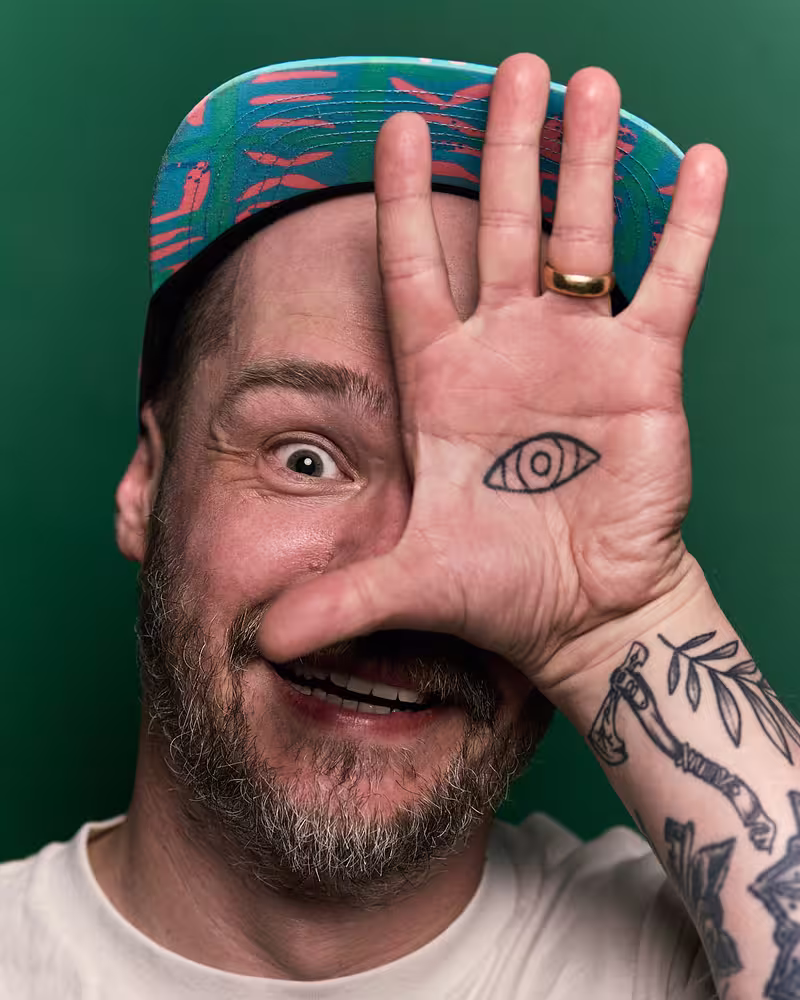 Portrait of Gavin Strange taken at beyond tellerrand in Düsseldorf 2025 by Norman Posselt