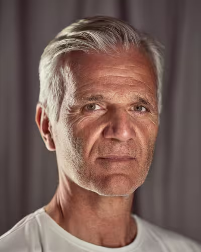 Portrait of Michael Trautmann taken at beyond tellerrand in Hamburg 2022 by Norman Posselt